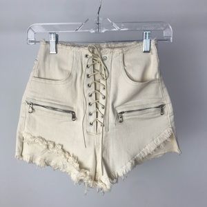 Vintage Cream Denim Shorts ⭐️